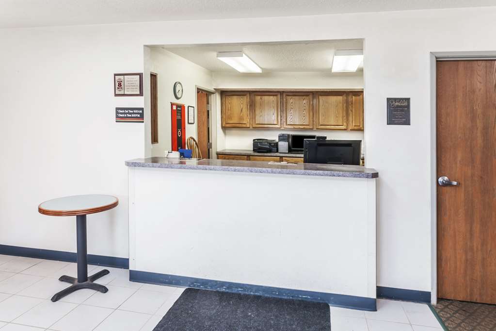 Super 8 By Wyndham Hebron Lowell Area Інтер'єр фото